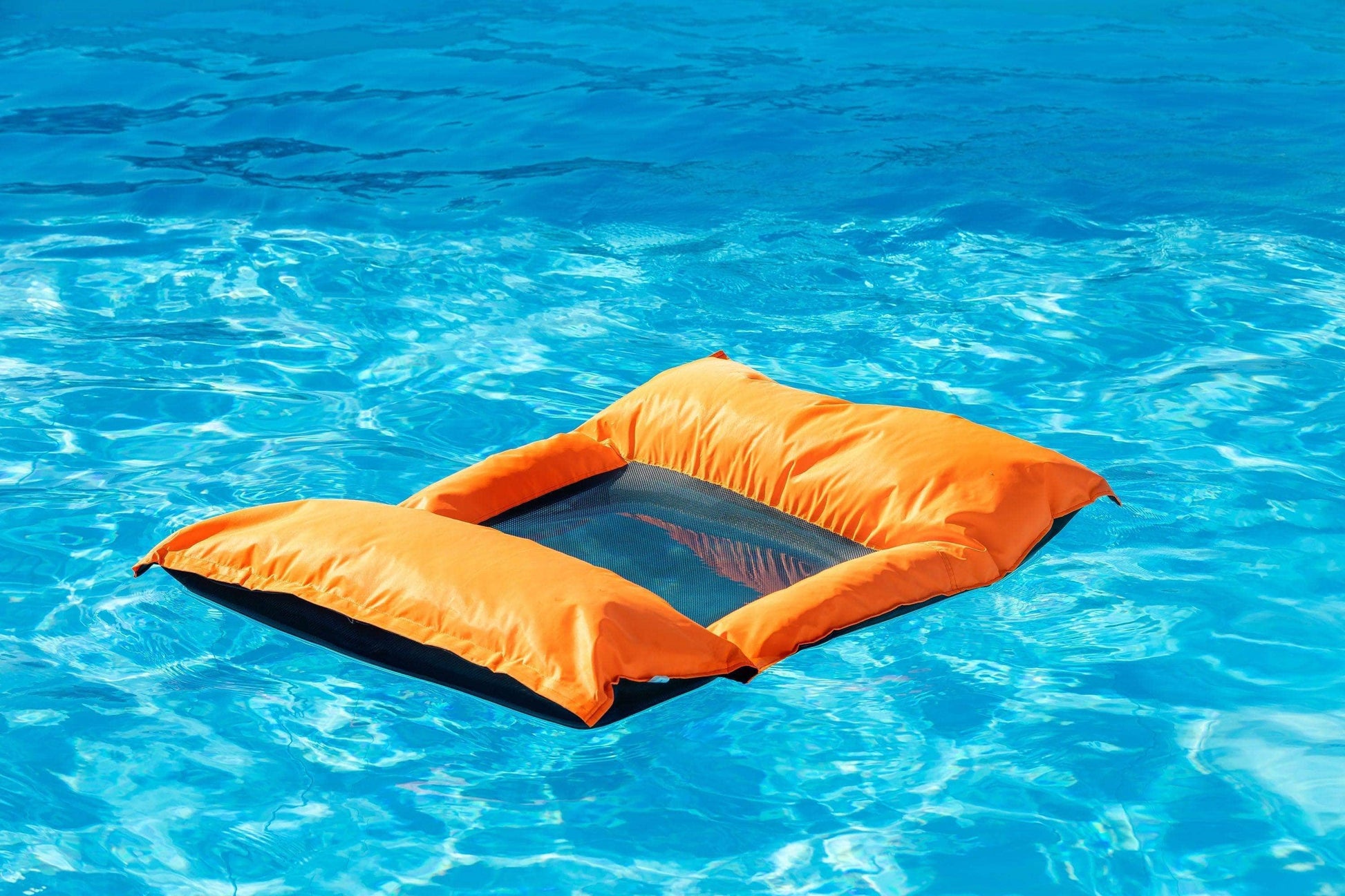 Penguin Group Floating Mat