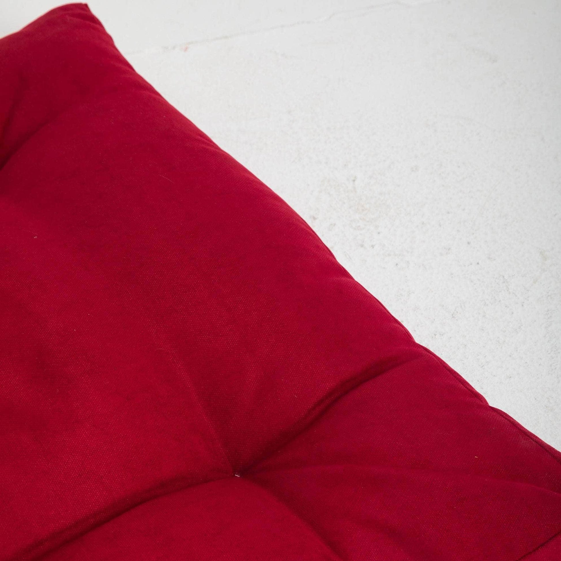 Penguin Group Grand Pet Bed Cushion