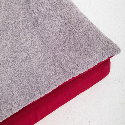 Penguin Group Grandulla Pet Bed