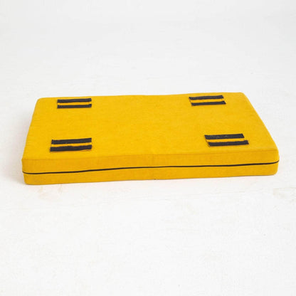 Penguin Group Grandulla Pet Bed