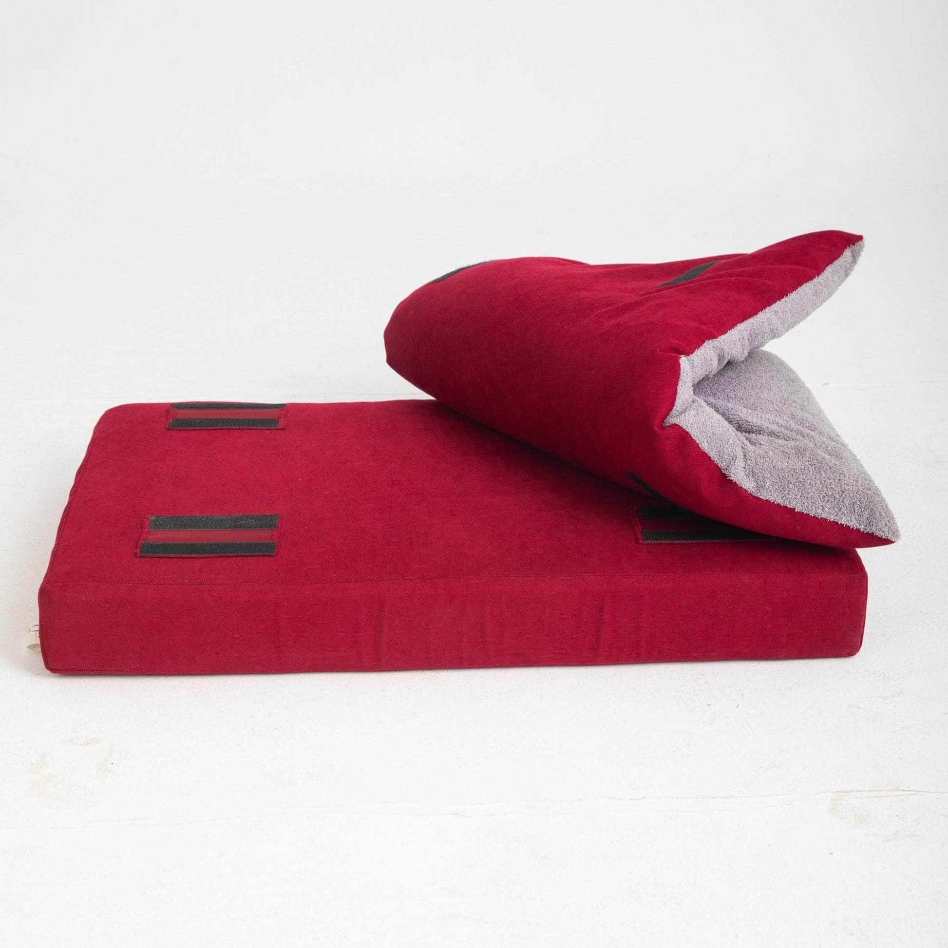 Penguin Group Grandulla Pet Bed